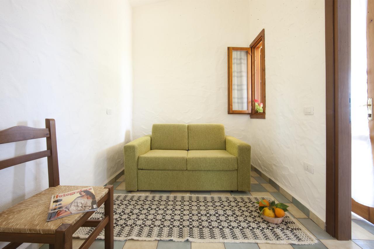 Penzion Is Bisus Castiadas Exteriér fotografie